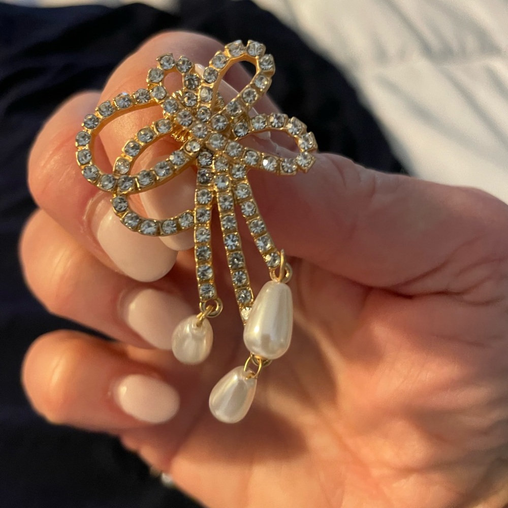 Gold and Pearl Bow Earrings wedding ready unworn